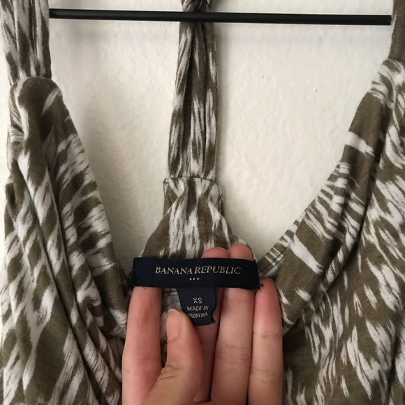 Banana Republic Tank Top - Picture 5 of 5